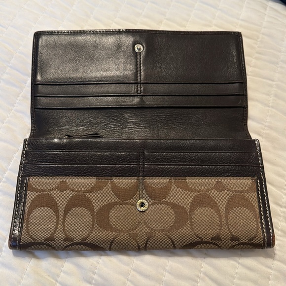 Coach Wallet - Picture 2 of 6